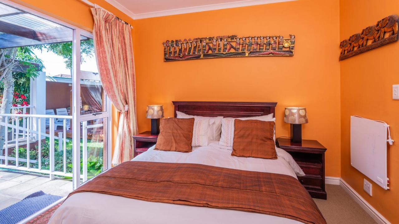 Brown Jug Guest House Hermanus Bagian luar foto