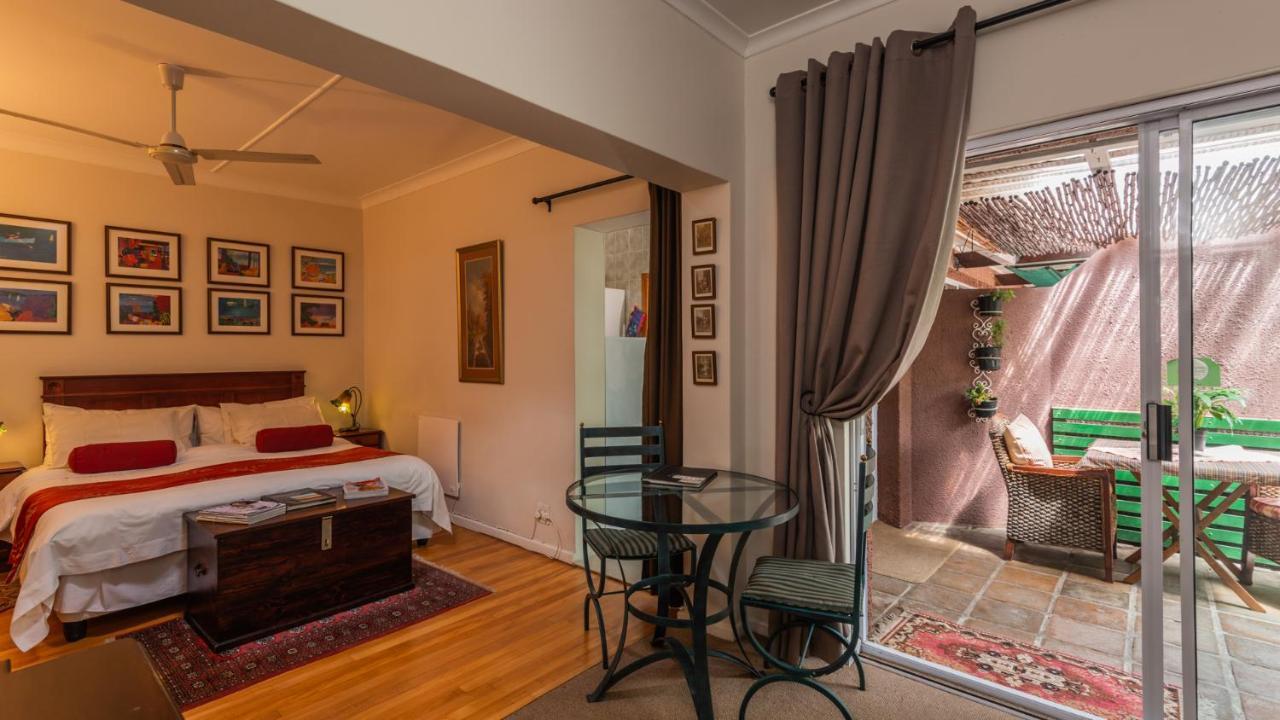 Brown Jug Guest House Hermanus Bagian luar foto
